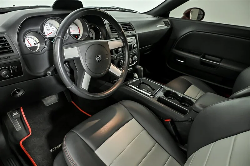 Used 2010 Inferno Red Crystal Pearl Coat Dodge R/T image 14