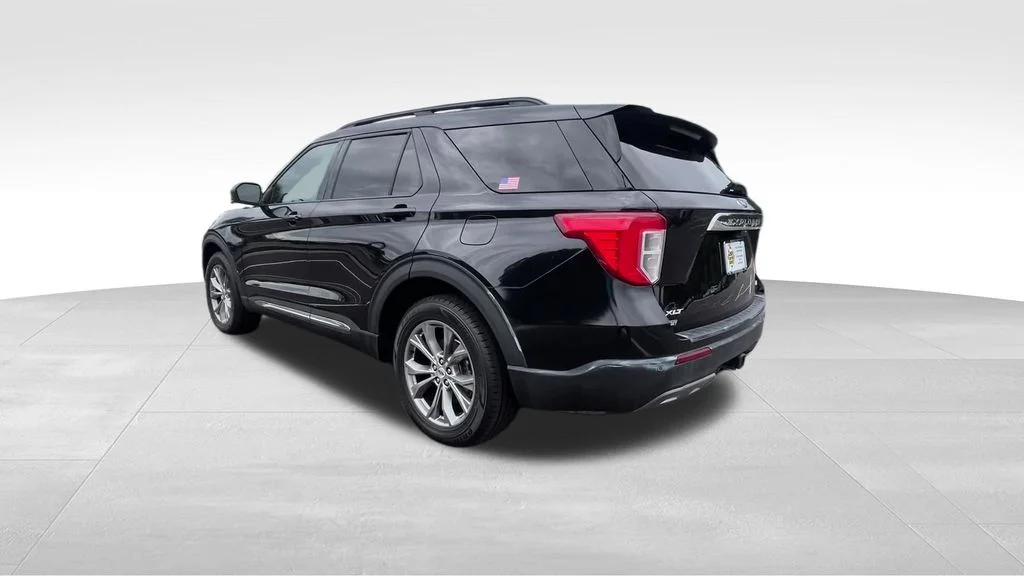 Used 2022 Black Ford XLT image 10