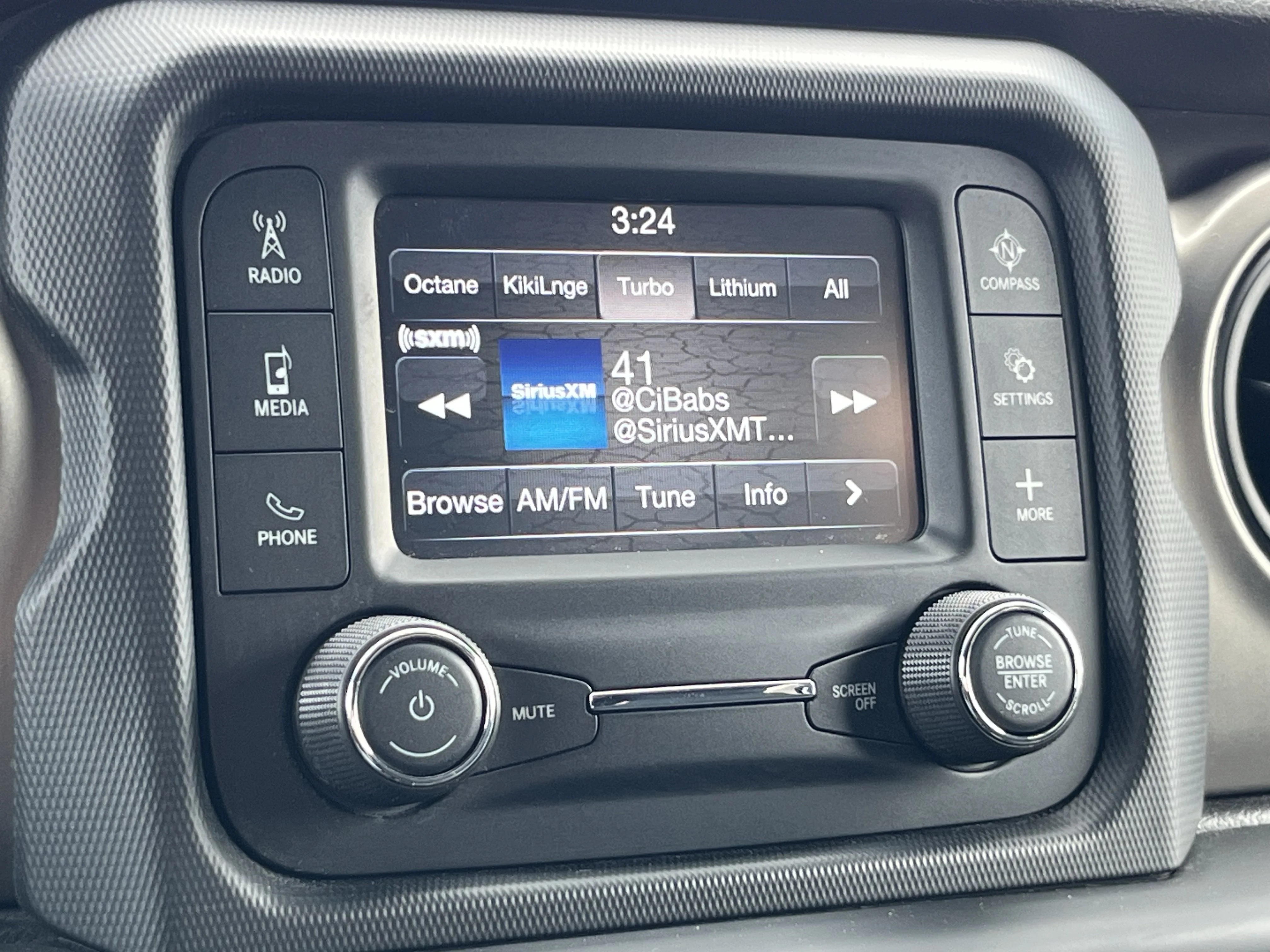 Used 2018 Mojito! Clearcoat Jeep Unlimited Sport S image 30