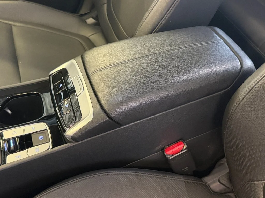 Used 2024 Black Hyundai NIGHT image 12