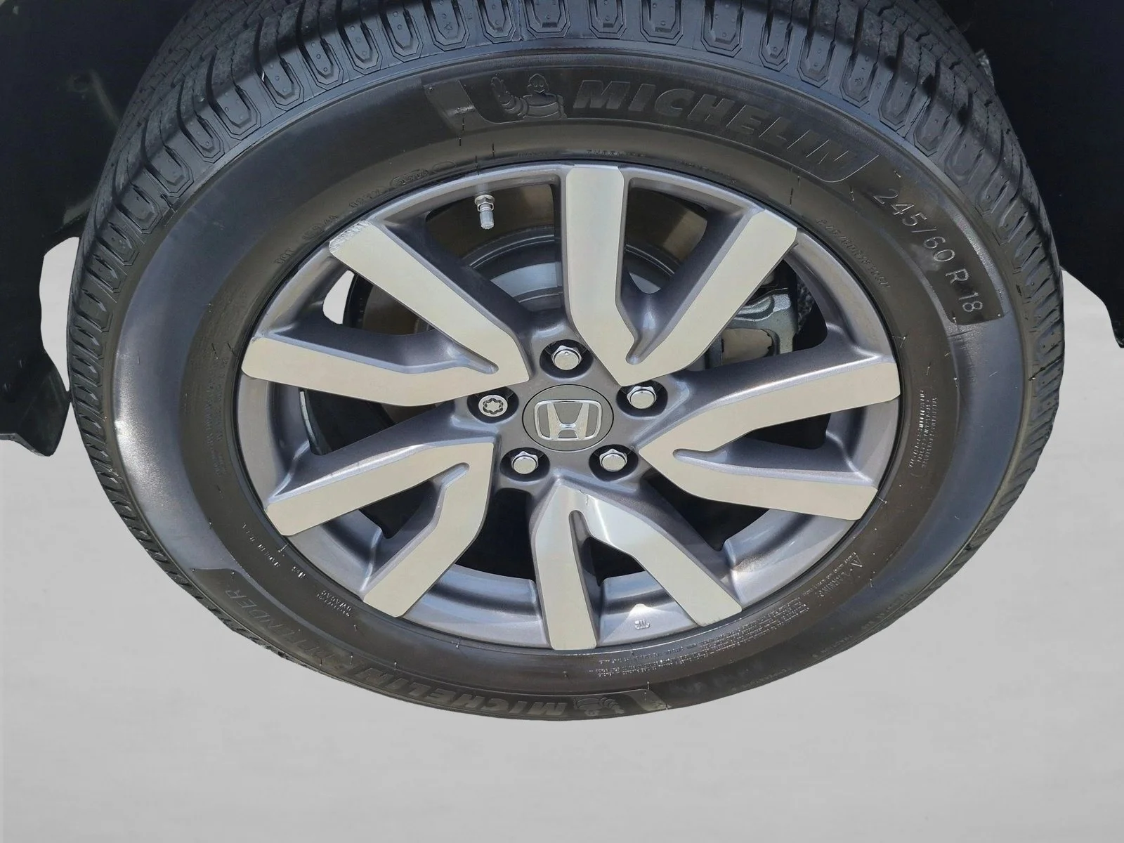 Used 2019 White Diamond Pearl Honda EX-L image 22
