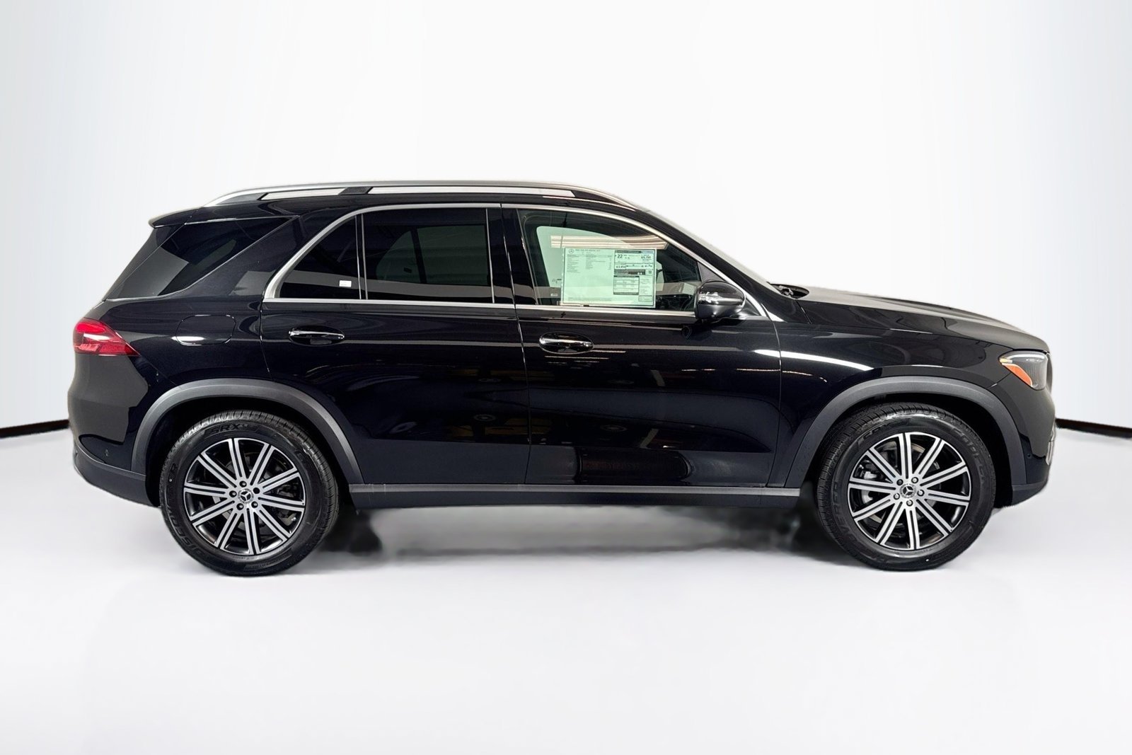 New 2026 Obsidian Black Metallic Mercedes-Benz GLE 350 image 4