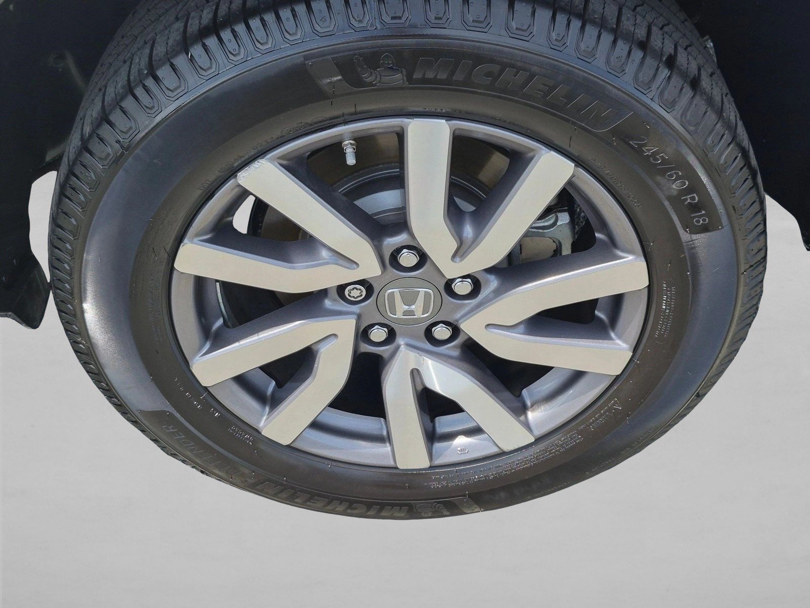 Used 2019 White Diamond Pearl Honda EX-L image 22