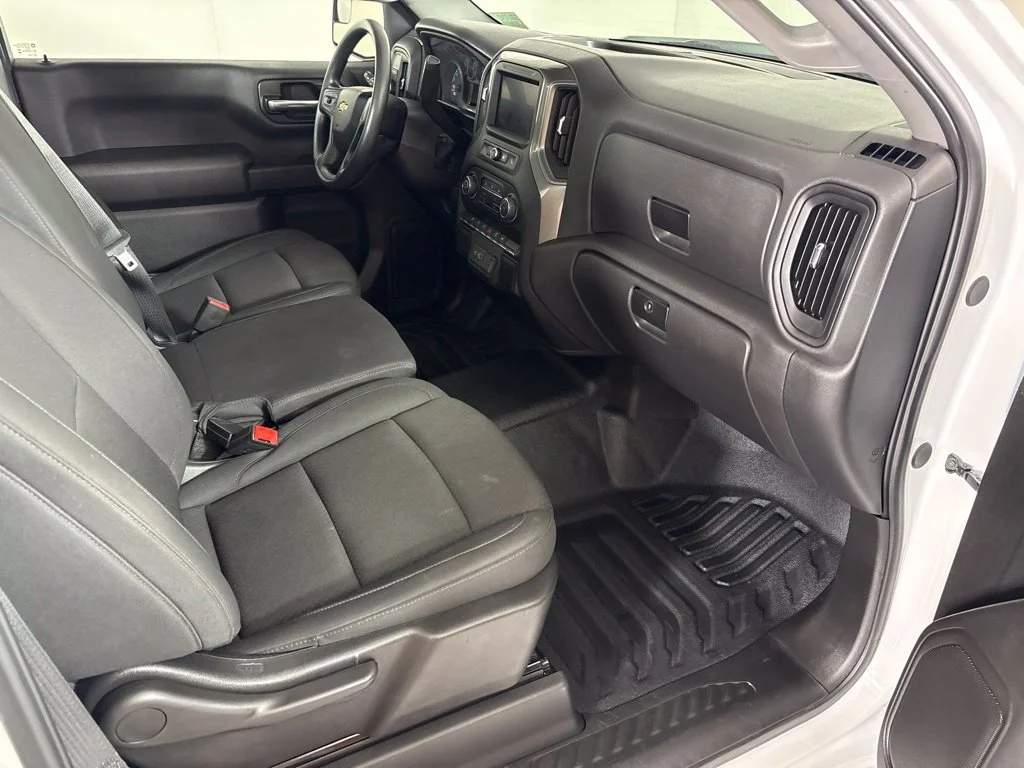 Used 2025 White Chevrolet WT image 13