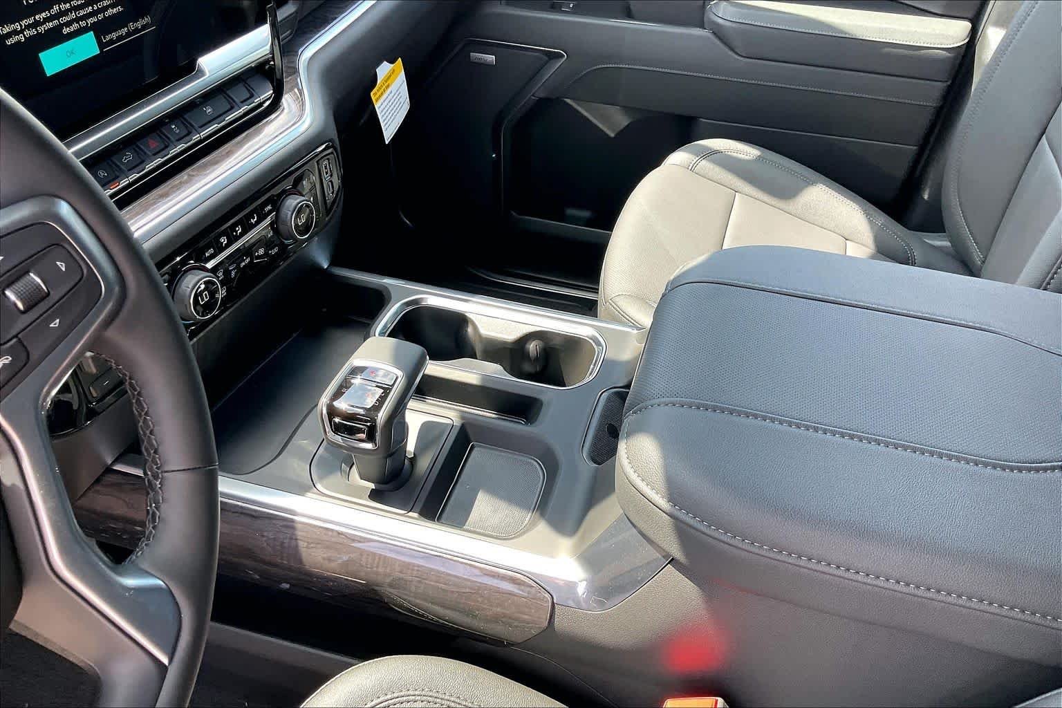 2026 Chevrolet Silverado 1500 LTZ - Photo 7