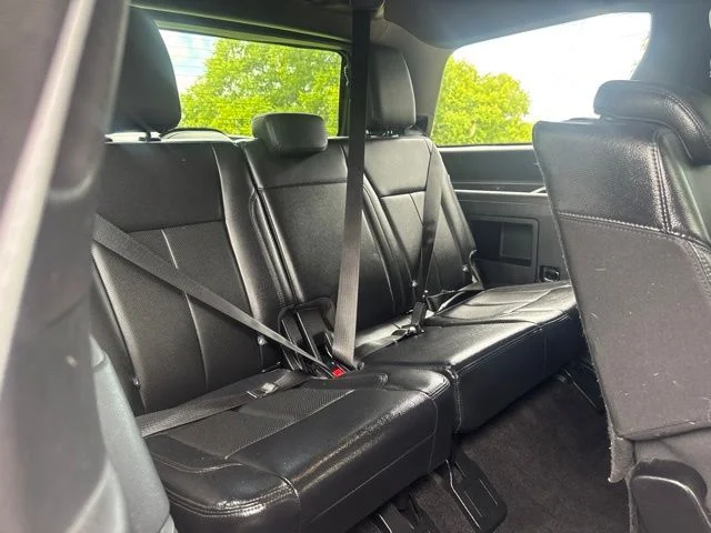 Used 2019 Silver Ford XLT image 12