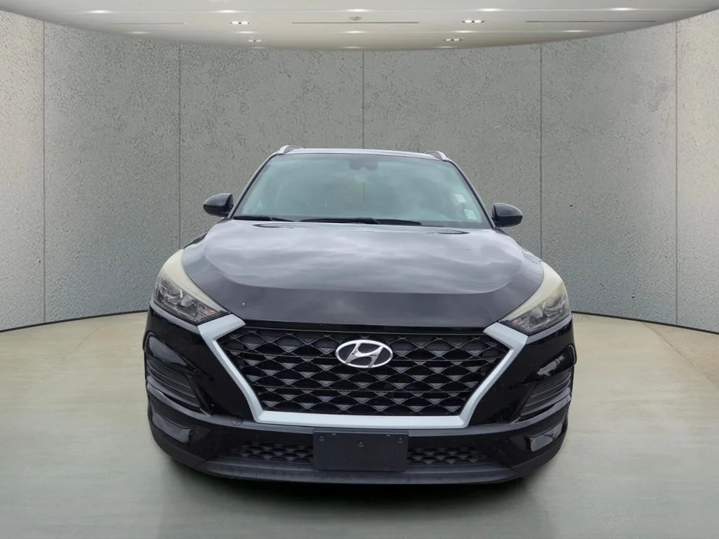 Used 2019 Black Hyundai Value image 8