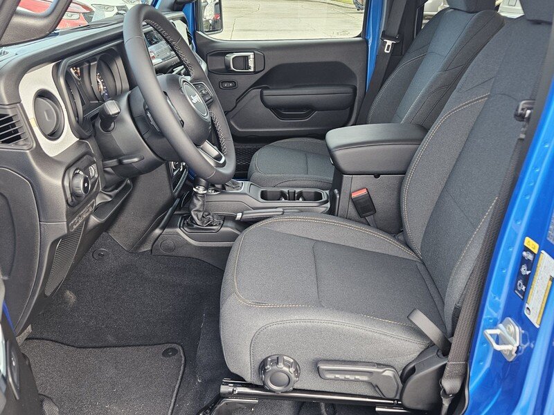 New 2026 Hydro Blue Pearl-Coat Exterior Paint Jeep SPORT S 4 DOOR 4X4 image 9