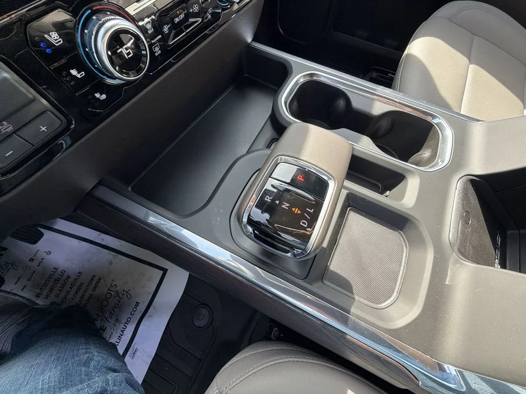 New 2026 Summit White GMC SLT image 26