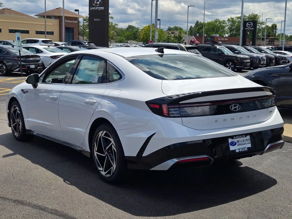 New 2026 White Hyundai SEL Sport image 13