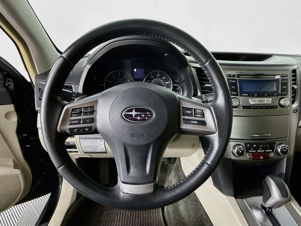 Used 2012 Black Subaru 2.5i Premium image 12