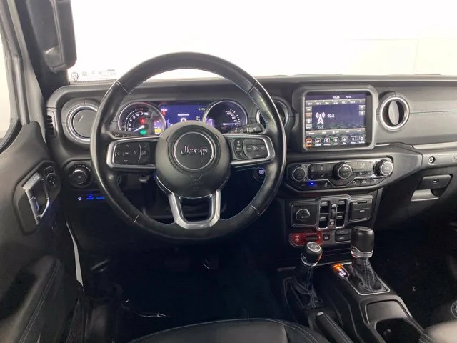 Used 2022 White Jeep Unlimited Rubicon 4xe image 23