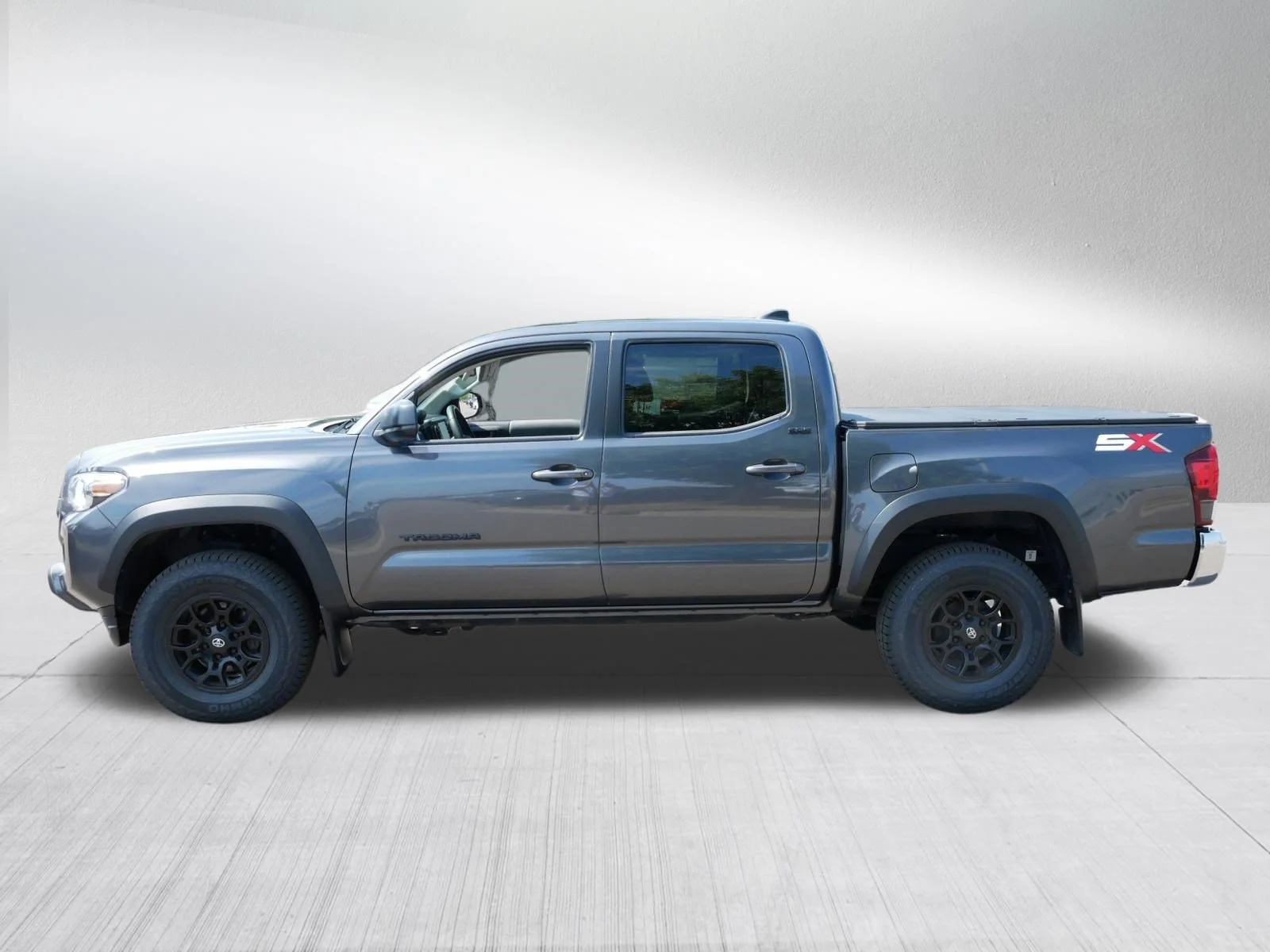 Used 2023 Magnetic Gray Metallic Toyota SR5 image 4
