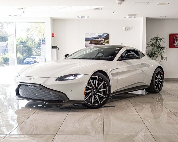 2019 Aston Martin Vantage Base
