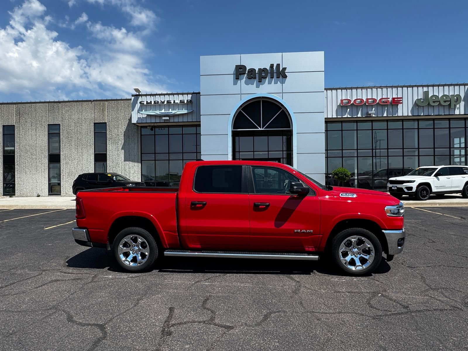 Used 2025  Ram Big Horn image 1