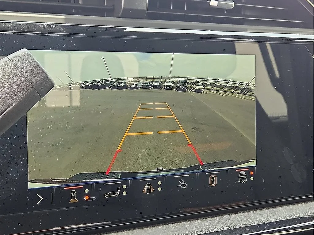 2026 GMC Sierra 2500HD AT4 - Photo 18