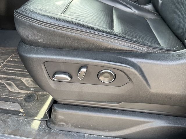 Used 2021 Gray GMC Denali image 6