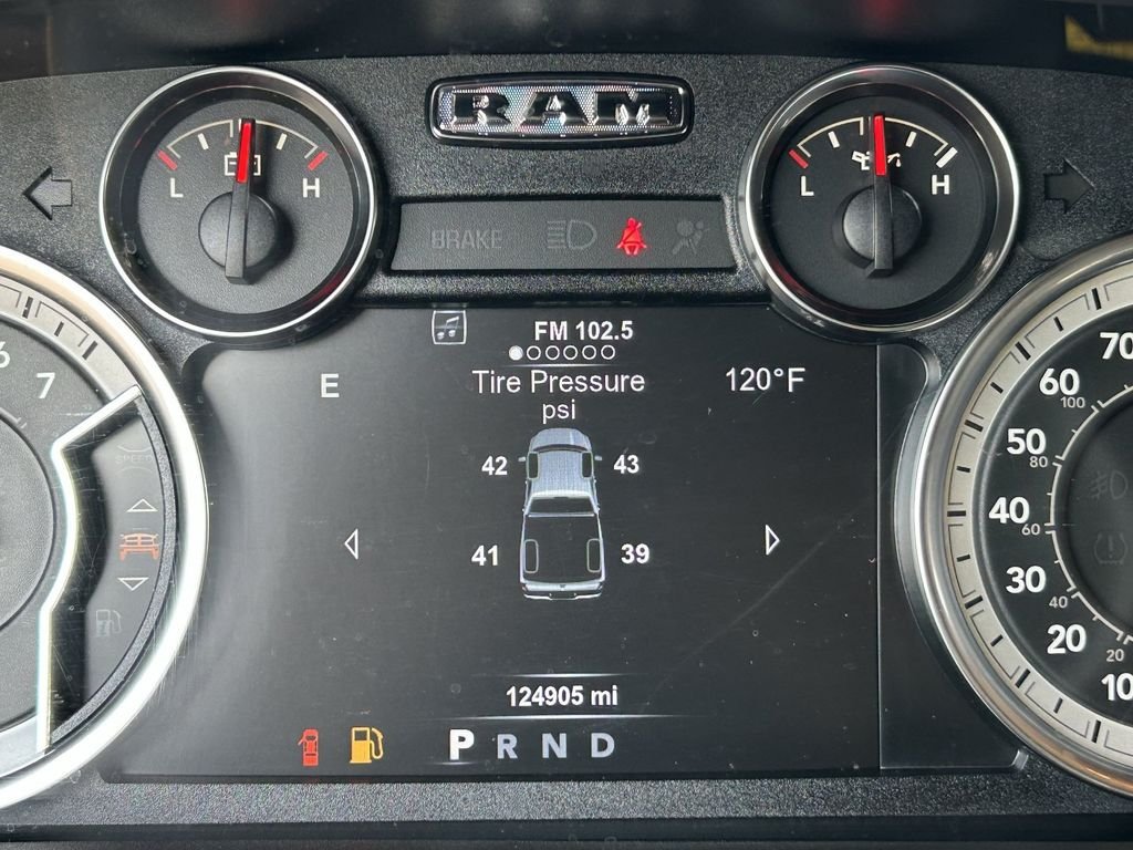 Used 2017 Silver Ram Big Horn image 32