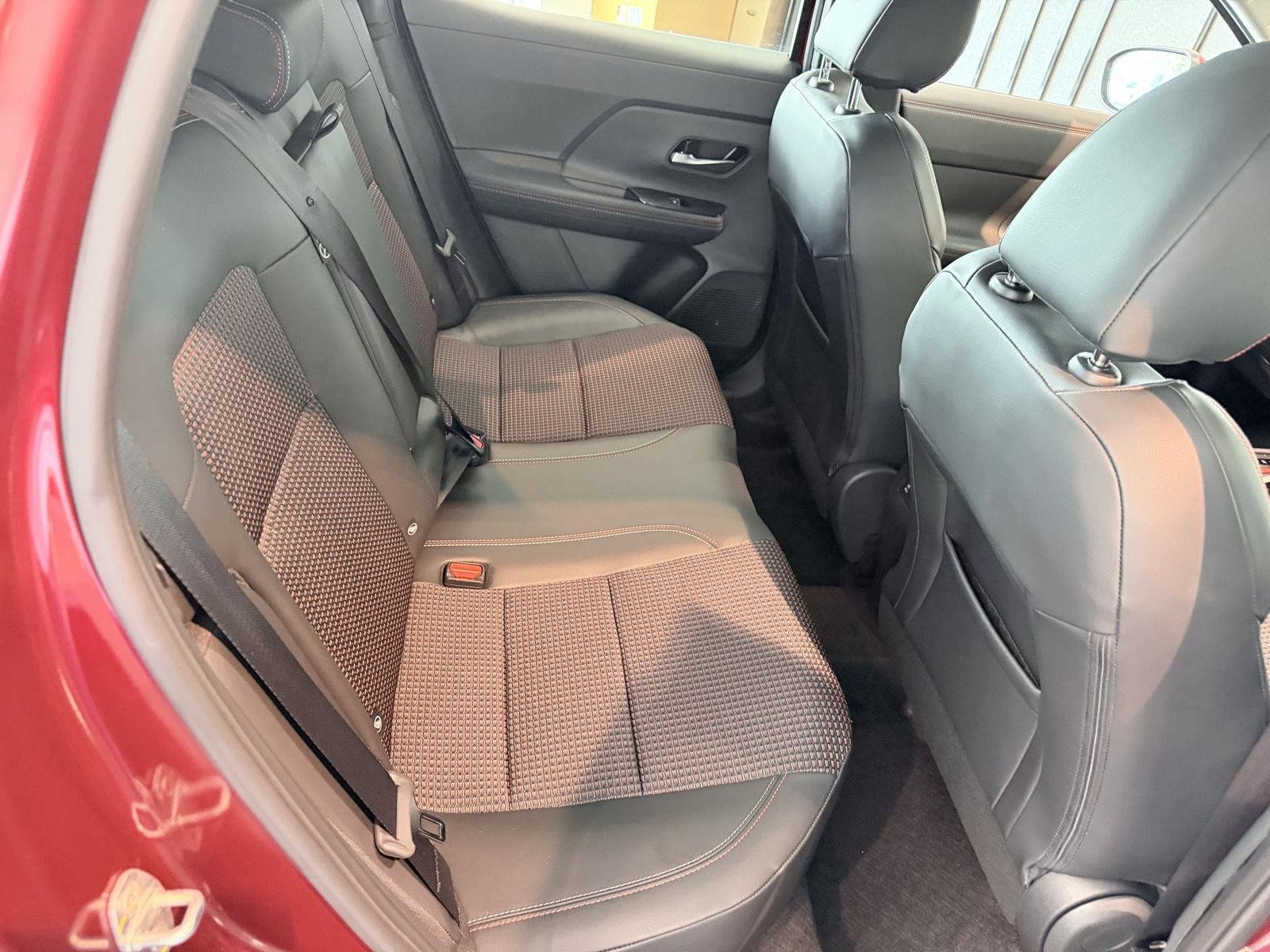 Used 2025 Scarlet Ember Tintcoat Nissan SR image 26