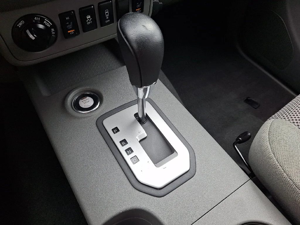 Certified Used 2020 Gun Metallic Nissan SV image 14
