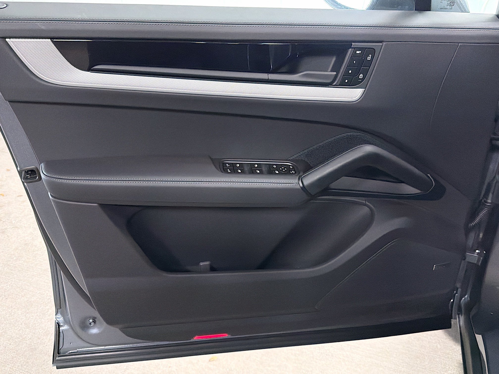 New 2026 Vanadium Grey Metallic Porsche S image 22