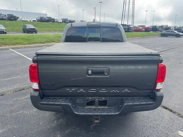 Used 2017 Gray Toyota SR5 image 4