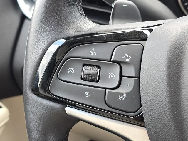 Used 2023 Green Buick Avenir image 42