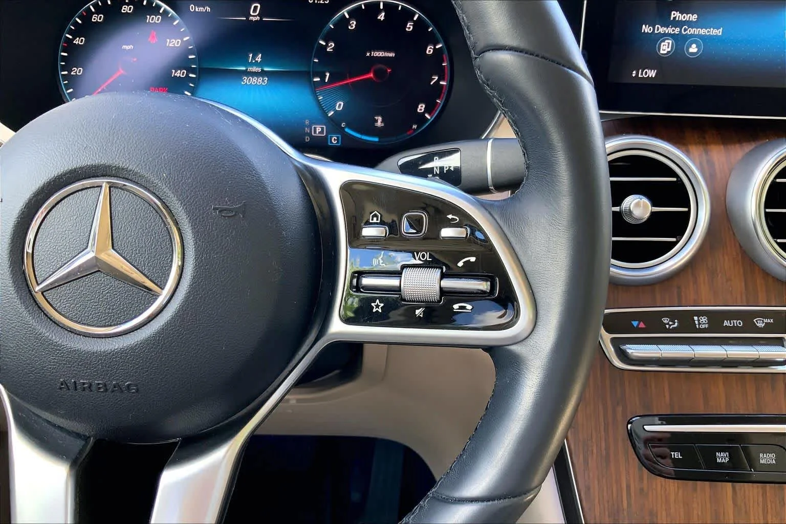 Certified Used 2022 Polar White Mercedes-Benz GLC 300 image 25