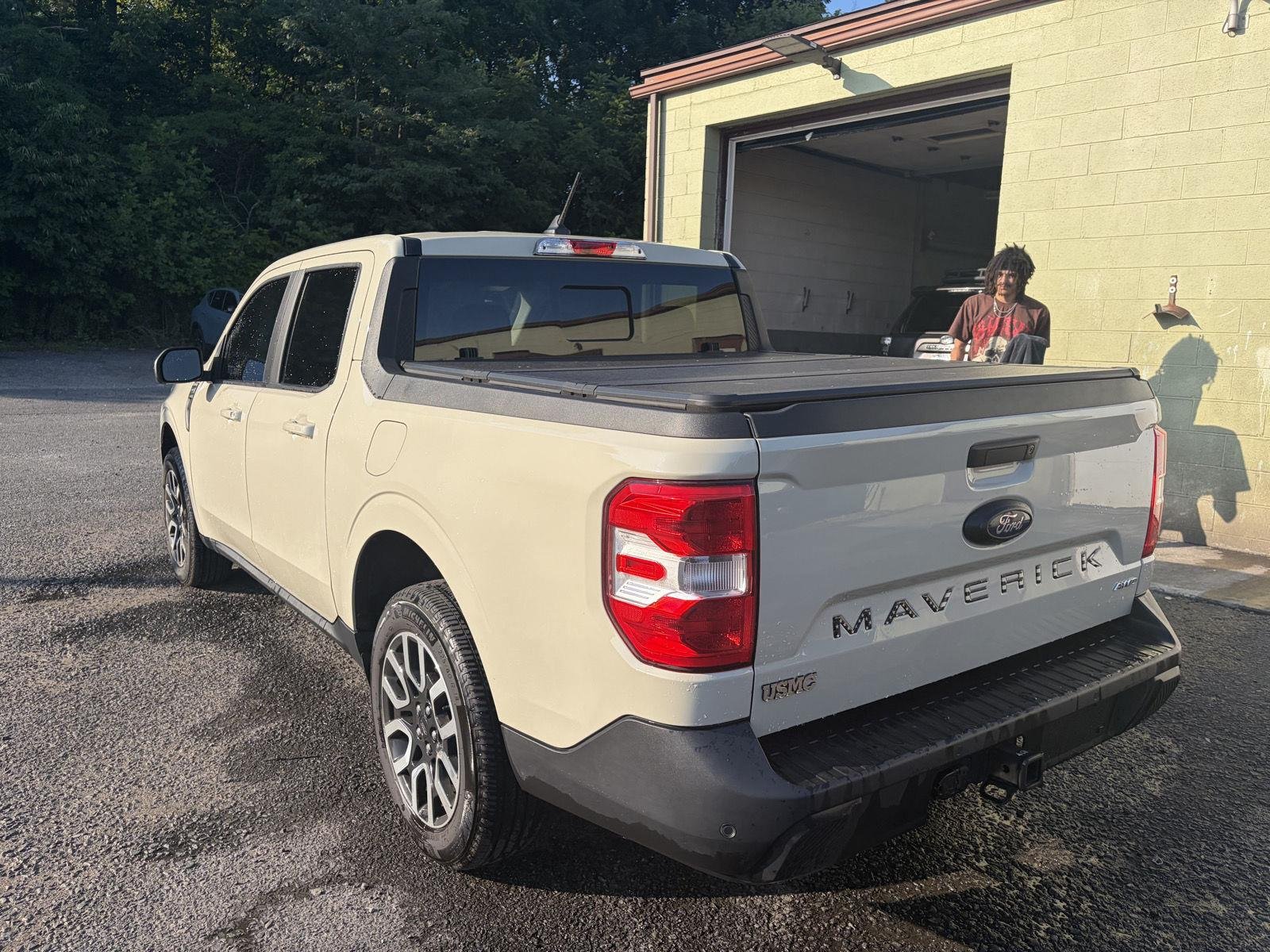 Used 2024 Terrain Ford LARIAT image 5