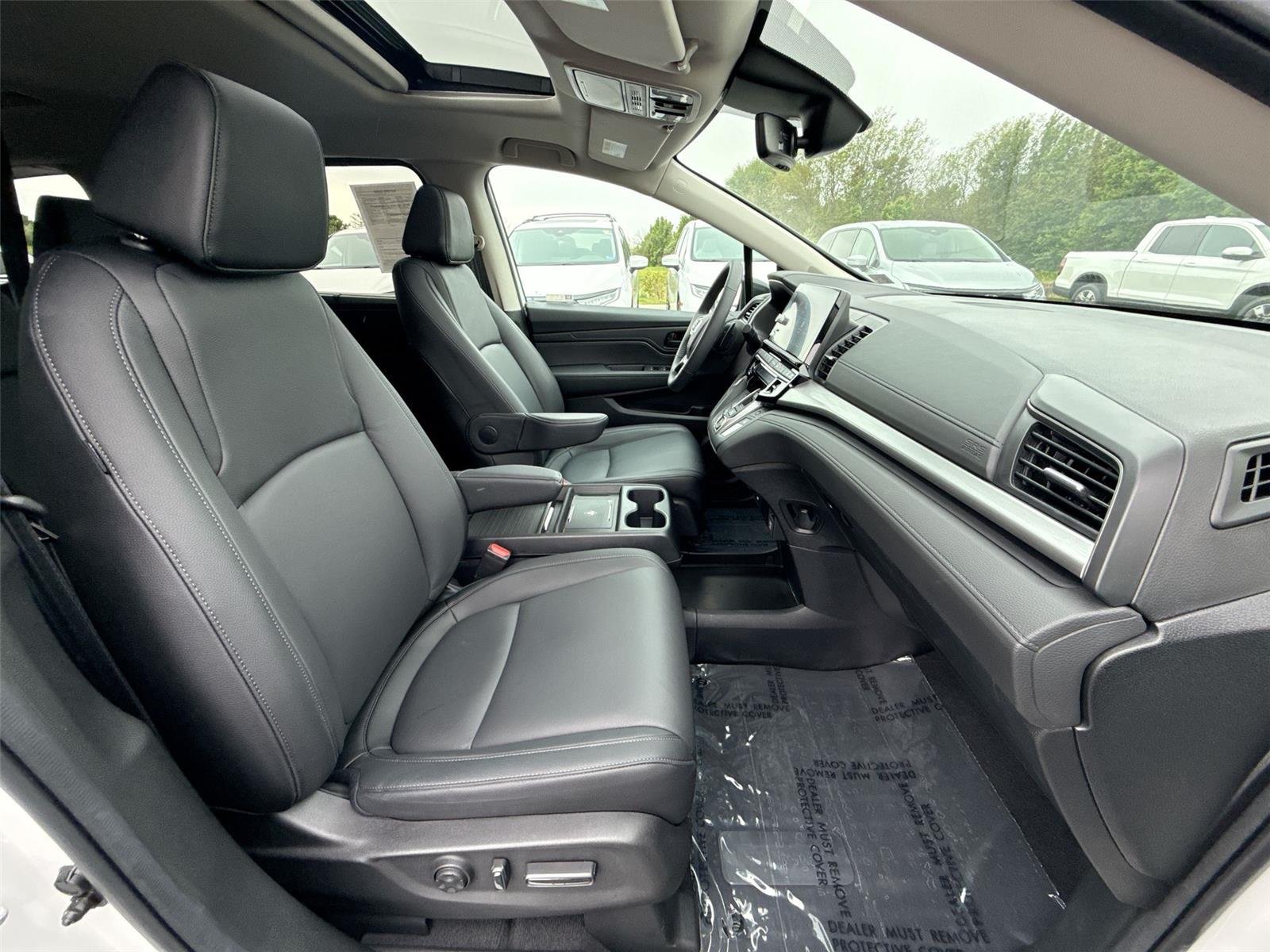 Used 2026 Platinum White Pearl Honda EX-L image 20