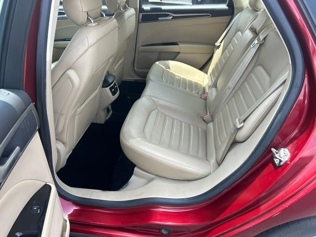 Used 2013 Red Ford SE image 20
