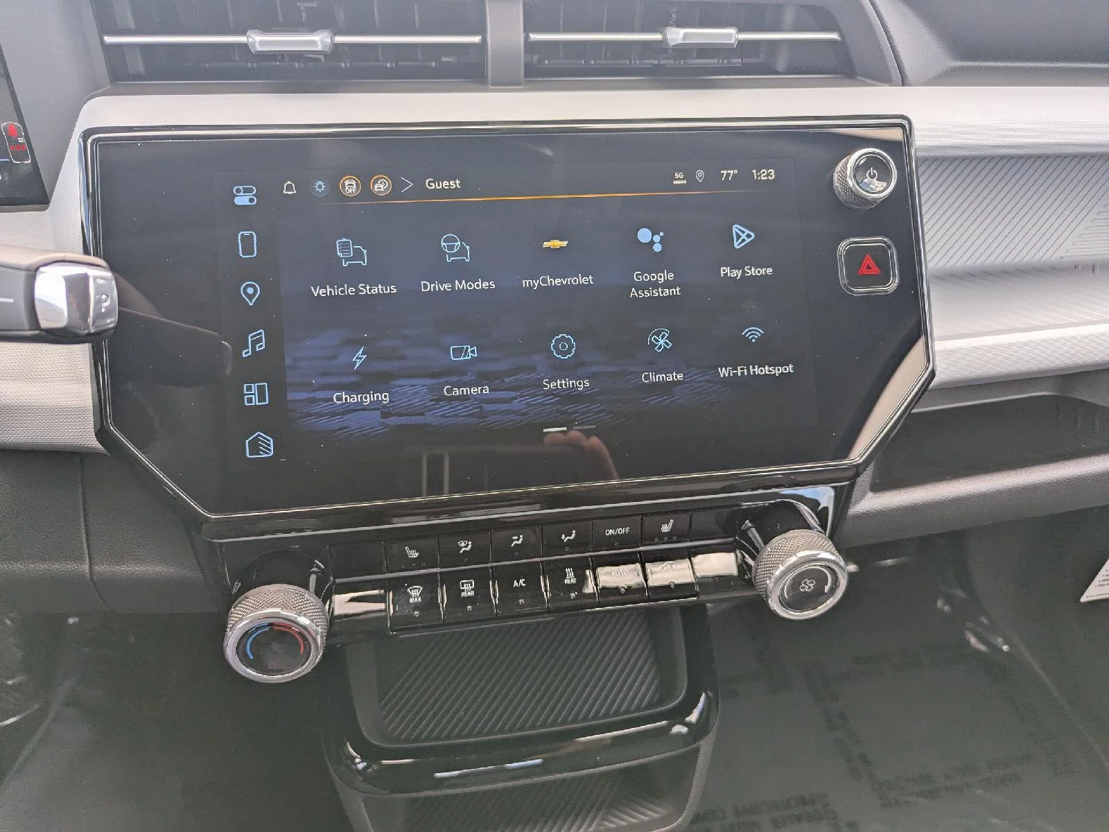 2027 Chevrolet Bolt LT - Photo 38