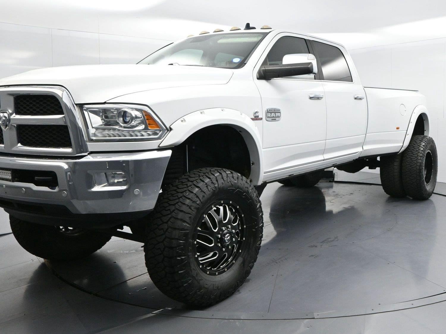 Used 2018 Bright White Clearcoat Ram Laramie Longhorn image 3