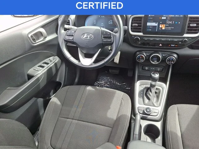 Used 2023 Green Hyundai SEL image 14