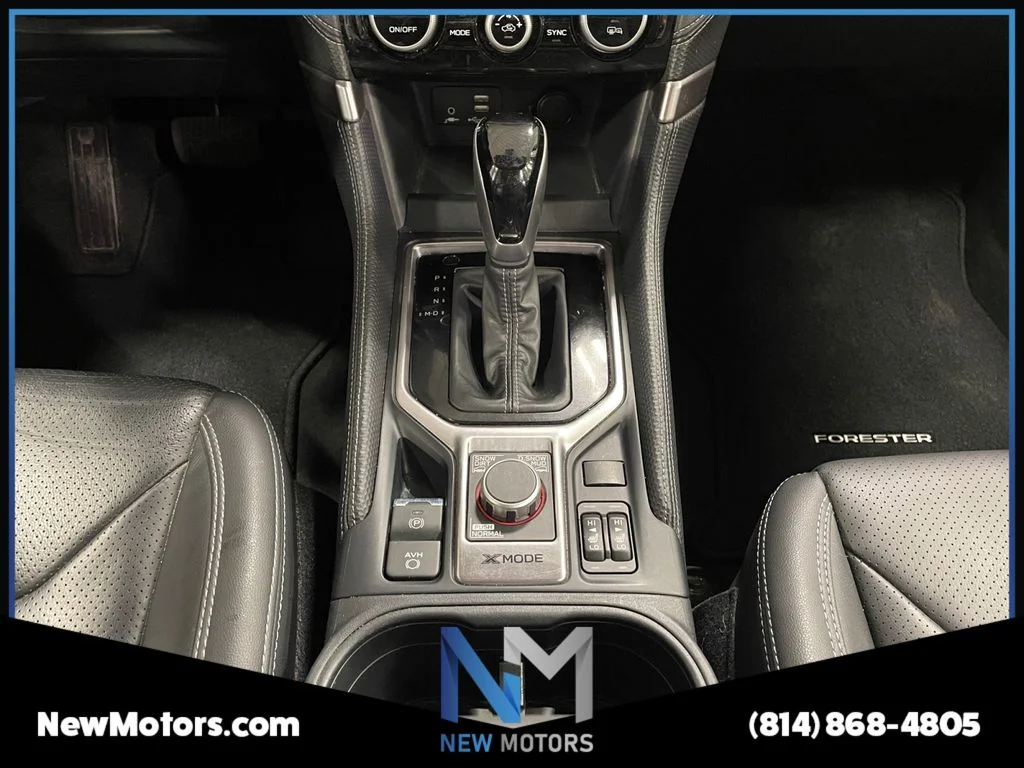 Used 2022 Magnetite Gray Metallic Subaru Limited image 11