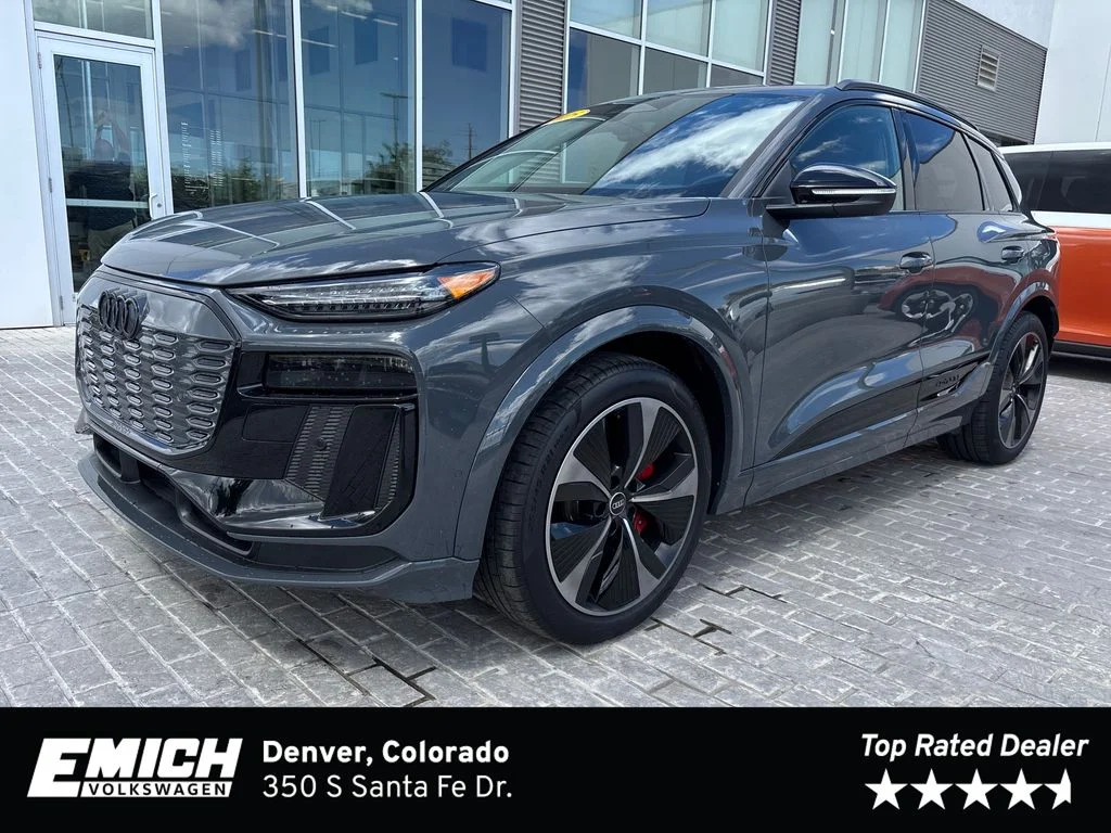2025 Audi SQ6 e-tron Prestige quattro's photo