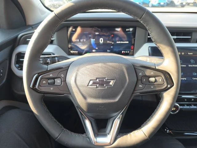 New 2027 White Chevrolet LT image 10