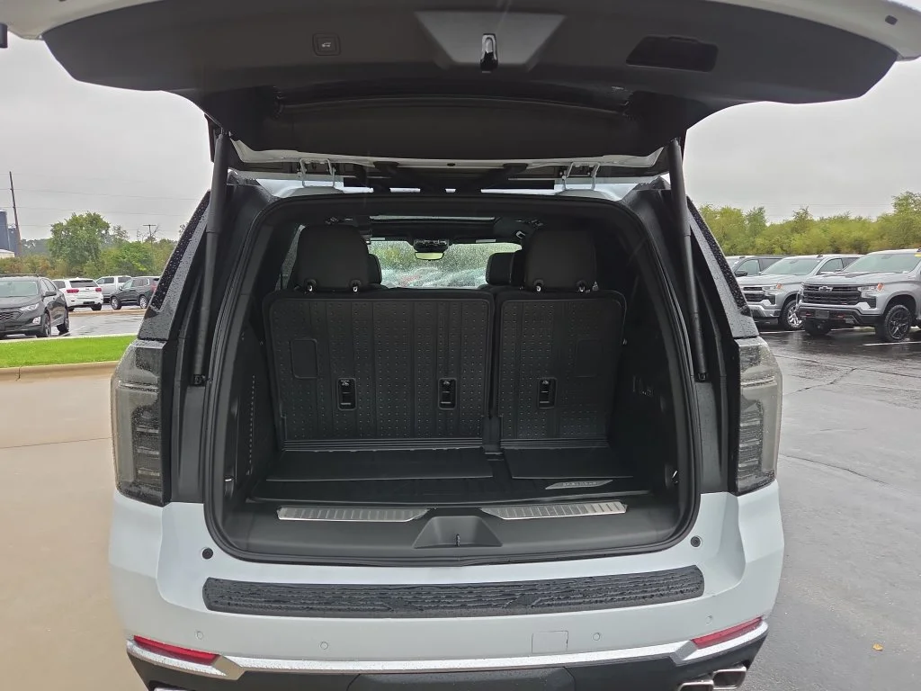 2027 Chevrolet Tahoe High Country - Photo 29