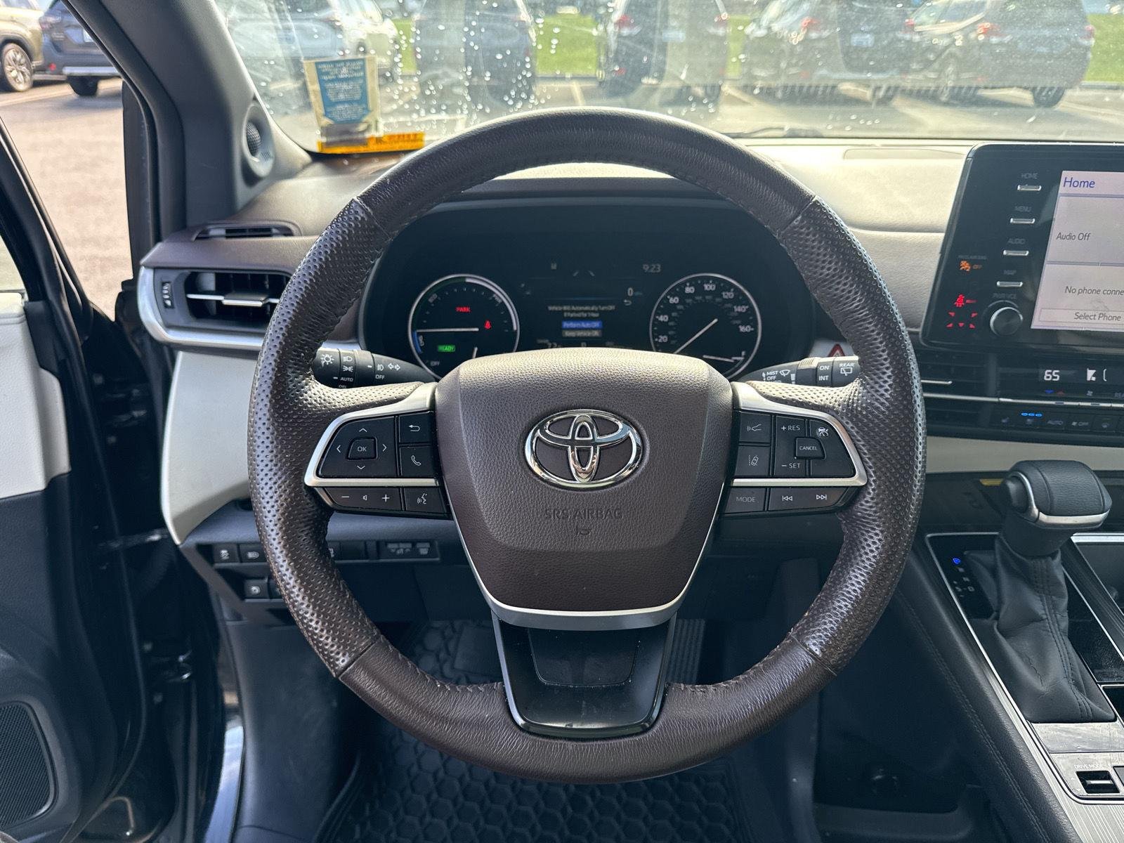 Used 2022 Midnight Black Metallic Toyota Platinum 7-Passenger image 14