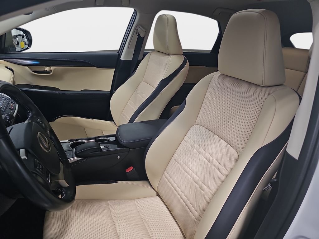Used 2017 White Lexus 200t image 17