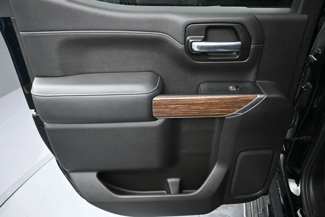 Used 2020 Black Chevrolet High Country image 32