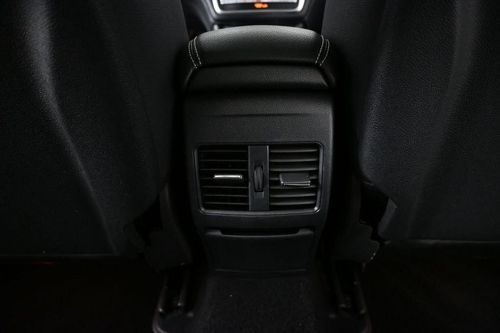 Certified Used 2019 Gray Mercedes-Benz GLA 250 image 18