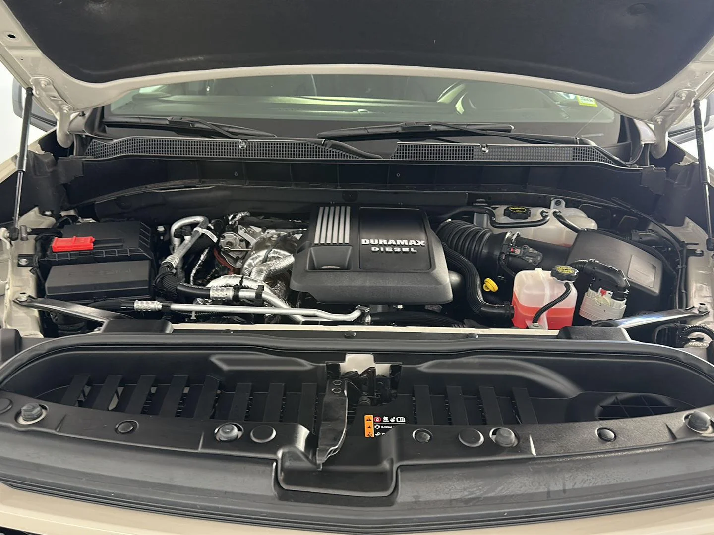 Used 2026 White Sands Chevrolet RST image 27