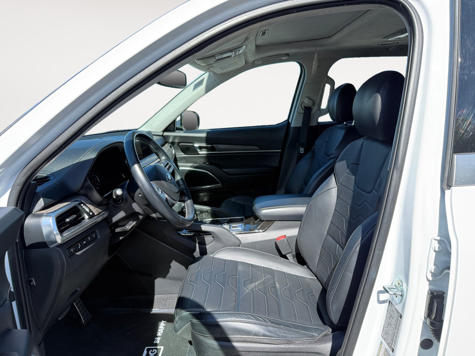 Used 2020 Snow White Pearl Kia SX image 10