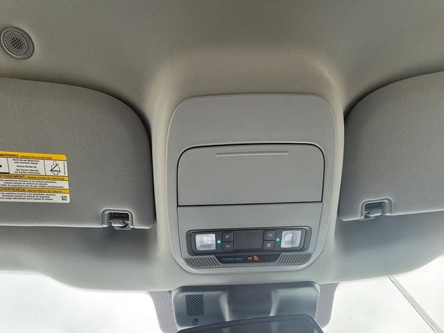 Used 2024 White Ford XLT image 7