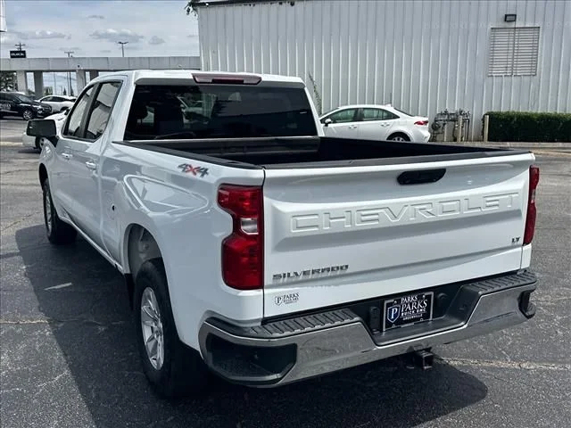 Used 2023 White Chevrolet LT image 8