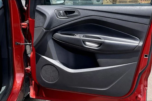 Used 2019 Orange Ford S image 22
