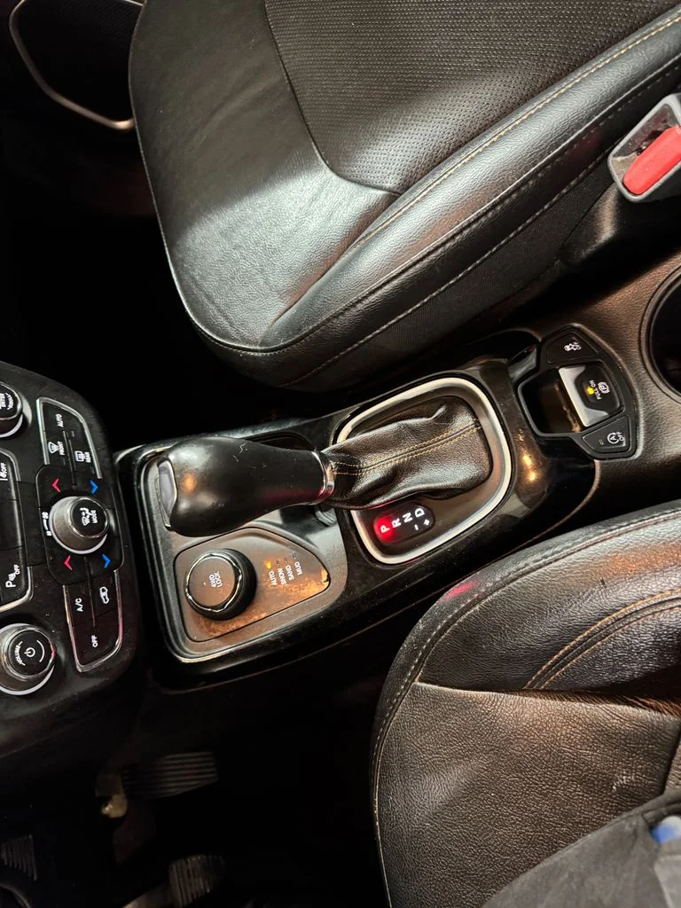 Used 2021 Gray Jeep Limited image 22