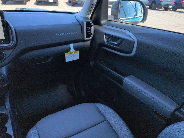 New 2026 Velocity Blue Metallic Ford Badlands® image 17