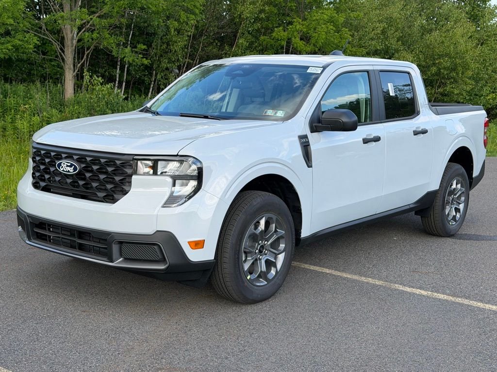 New 2026 Space White Metallic Ford XLT image 32
